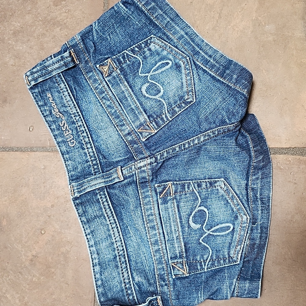 NWOT GUESS Women's Blue Denim Shorts - Picture 2 of 8